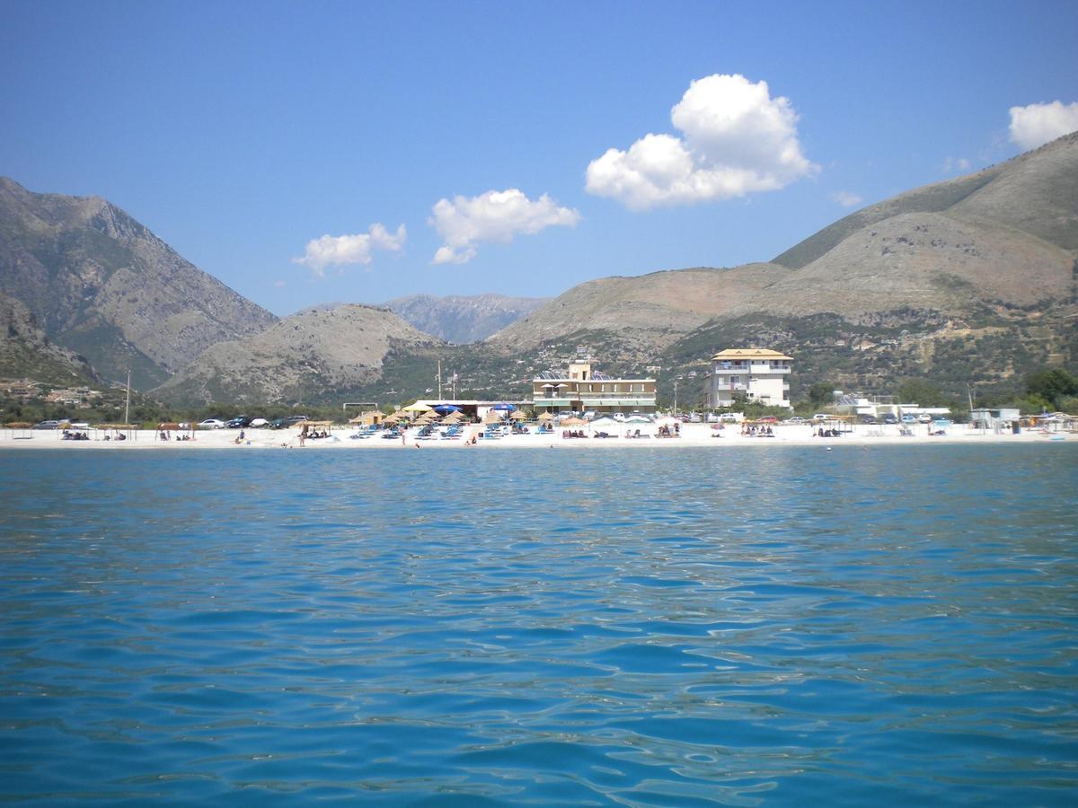 Vila Hadhri Borsh Kültér fotó