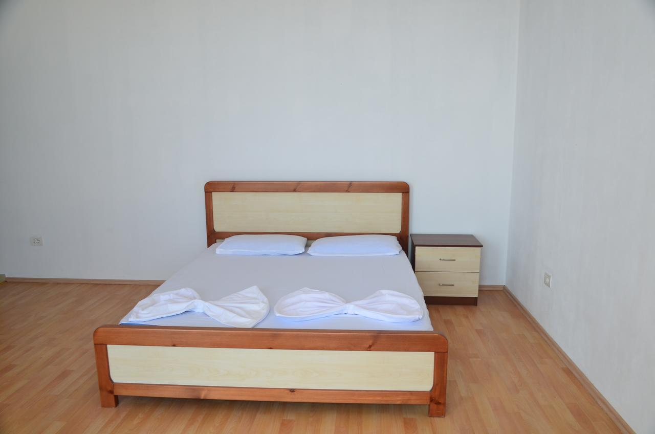 Vila Hadhri Borsh Kültér fotó
